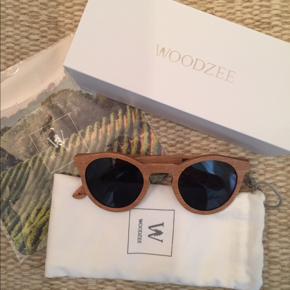 Authentic Oak Sunglasses - Picture 2 of 2